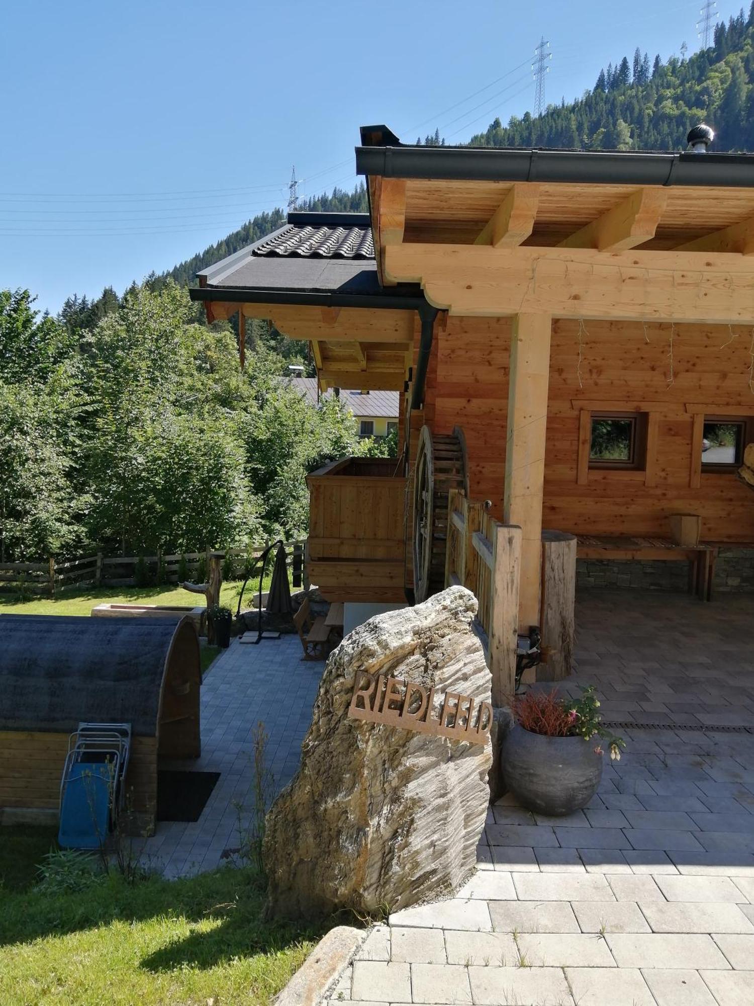 Riedlfeld Chalet ดีนเทน อัม โฮคเคอนิก ภายนอก รูปภาพ